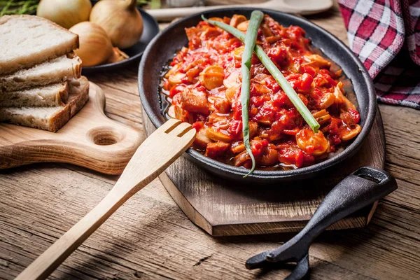 Lecho Schmackhafter Ungarischer Eintopf Mit Paprika Und Wurst — Stockfoto