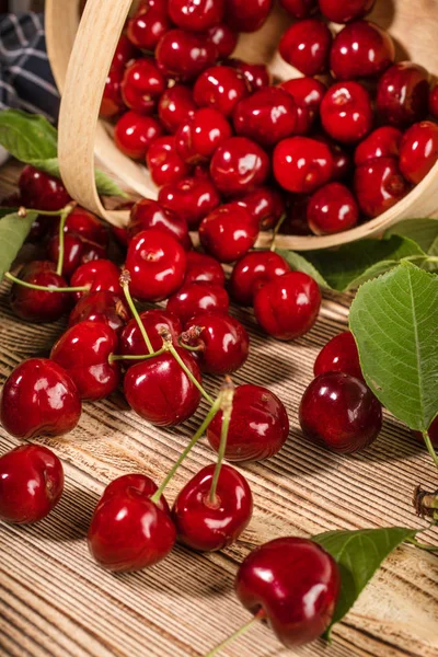 Sweet Cherries Wooden Basket Selective Focus — Stock Photo, Image