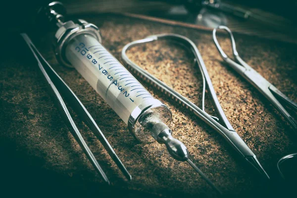 Old Medicine Equipment Wooden Background Vintage Style — Stock Photo, Image