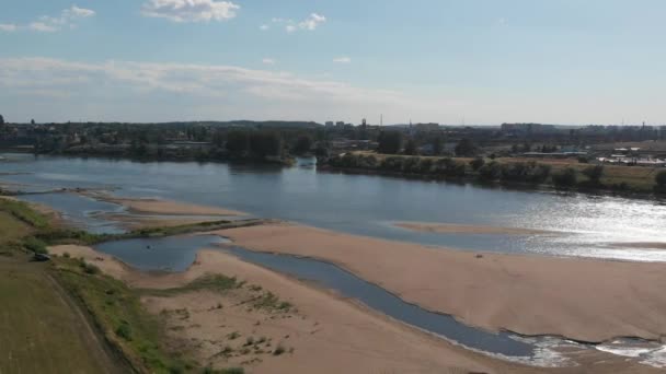 维斯瓦河河的空中拍摄 从上面看到的河流 用于颜色分级的 Cinelike — 图库视频影像