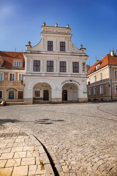 Sandomierz Polónia Outubro 2015 Uma Casa Arrendamento Histórico Atualmente Correios — Fotografia de Stock