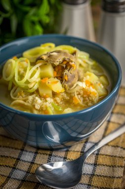 Taşlıklar arpa ve tavuk çorbası.