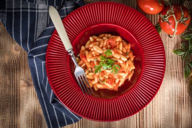 Cavatelli taze domates soslu makarna.