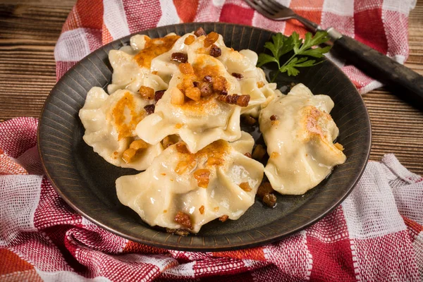 Fried dumplings (pierogi) with meat. — Stock Photo, Image