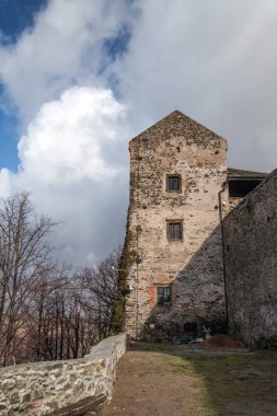 Bolkow 'da ortaçağ kalesi. ,.
