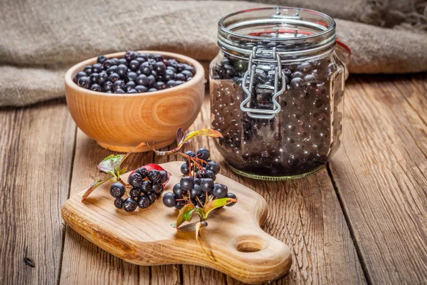 Fruits of black chokeberry prepared for processing. — Stock Photo, Image