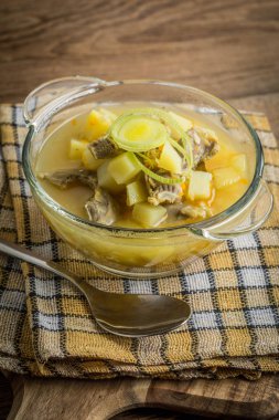 Taşlıklar arpa ve tavuk çorbası.