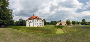 Bia ystok yakınlarındaki Choroszcz Branicki ailesinin yazlık sarayı