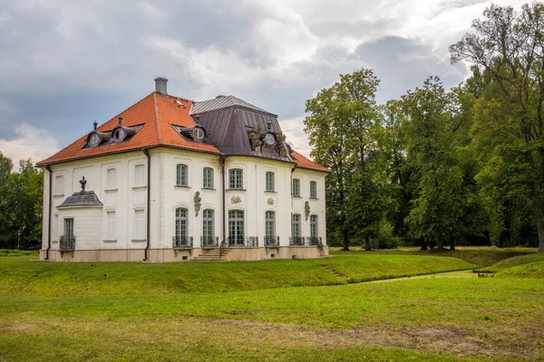 Palácio de verão da família Branicki em Choroszcz perto de Bia =ystok — Fotografia de Stock