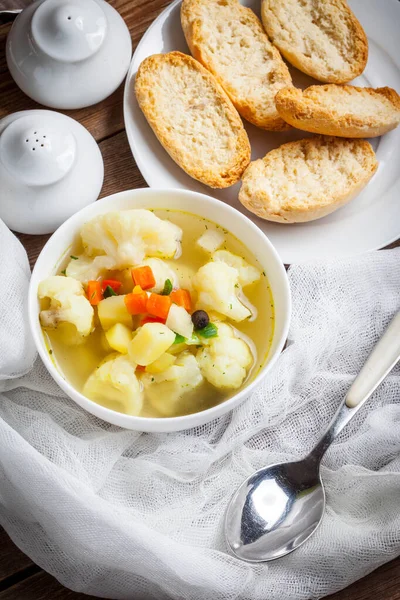 Skål med minestronesoppa. — Stockfoto