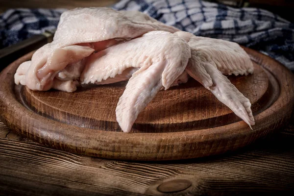 Fresh raw chicken wing. — Stock Photo, Image