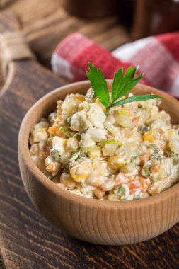 Rus geleneksel salatası