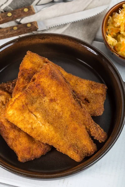 Trozos de bacalao en pan rallado . —  Fotos de Stock