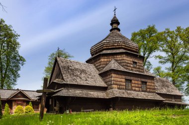 CZERTEZ, POLAND - 23 Mayıs 2020: Tahta Yunan Katolik Boyko Kilisesi, Polonya 'da bu tip çok sayıda kiliseden biri. 1742 'de inşa edilmiş..