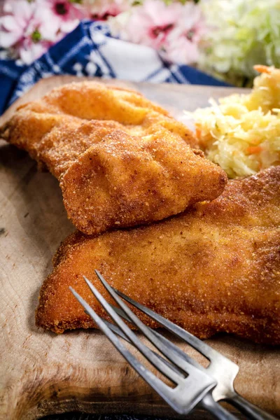 Two Fried Cod Fillet Pieces Salad Small Depth Field — Stock Photo, Image