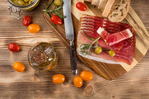 Thinly Sliced German Black Forest Ham Sliced Ciabatta Bread Tomato — Stock Photo, Image