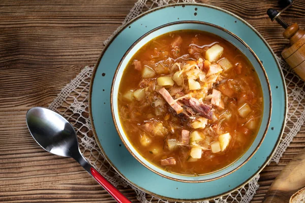 Traditionele Koolsoep Houten Tafel — Stockfoto