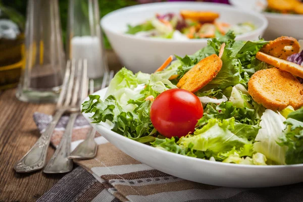 Mixed Salad White Bowl Selective Focus — Stock Photo, Image