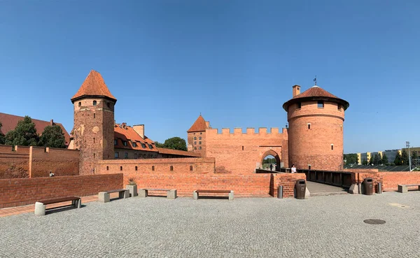 Malbork Polonia Settembre 2019 Fortificazioni Ricostruite Del Castello Basso Periferia — Foto Stock