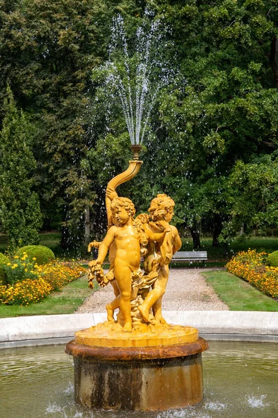 Koslowka Polen August 2020 Parkbrunnen Rokoko Und Neoklassizistischer Palastkomplex Kozlowka — Stockfoto