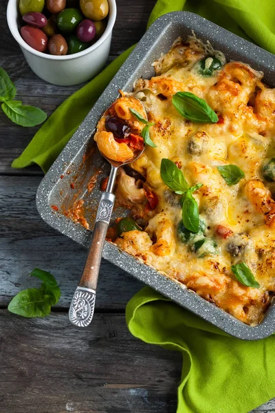 Oven Baked Pasta Colourful Olive Peppers Tomatoes Pasta Vegetables Gratin — Stock Photo, Image
