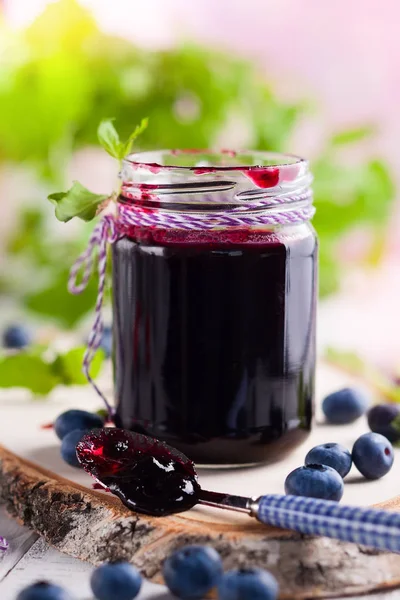 Blaubeeren Hausgemachte Marmelade Glas Und Frischen Beeren — Stockfoto