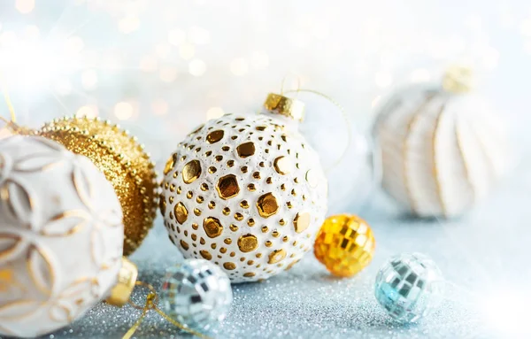 Vánoční Dekorace Zlaté Stříbrné Ozdoby — Stock fotografie