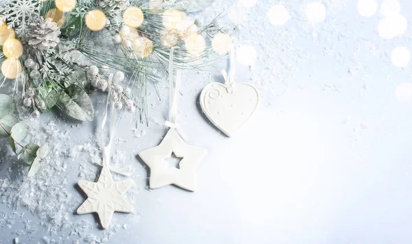 Navidad Año Nuevo Concepto Vacaciones Con Ramas Abeto Nevado Cono —  Fotos de Stock