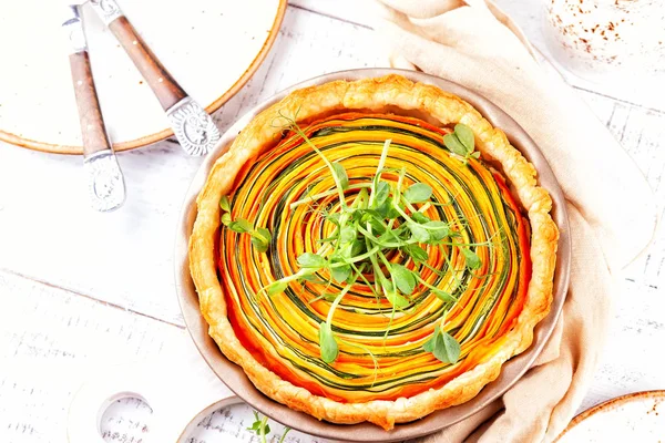 Tarte aux légumes en spirale . — Photo