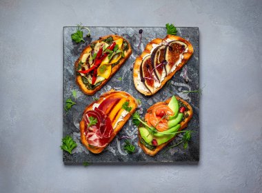 Çeşitli bruschetta seti