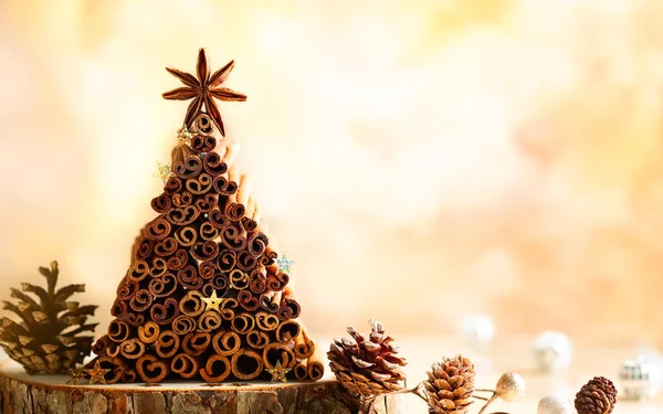 Handgemaakte kerstboom — Stockfoto