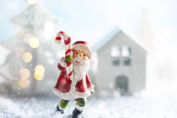Święty Mikołaj z prezentami świątecznymi — Zdjęcie stockowe