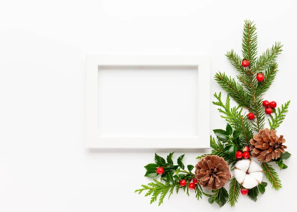 Noel ağacı şeklinde Noel kompozisyonu