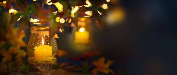 Decoração Iluminação Festiva Outono Vela Frasco Com Gota Chuva Pendurado — Fotografia de Stock