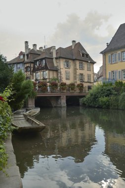 Colmar 'da minicik bir delik.