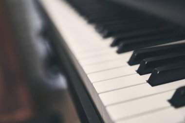 piyano klavyesini kapat