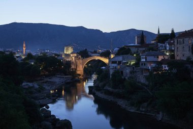 Mostar eski köprüsü. Bosna Hersek