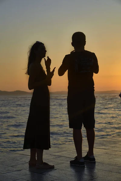 Silueta en la puesta de sol de Zadar. Croacia. Europa — Foto de Stock