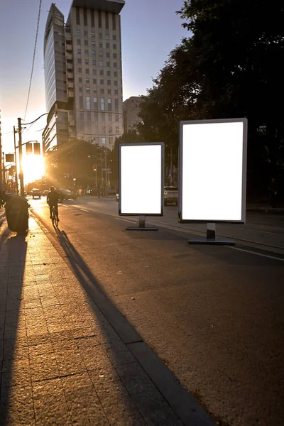 Tomma Reklam Mockup Gatan Affisch Affisch Skylt Staden Natten Bakgrund — Stockfoto