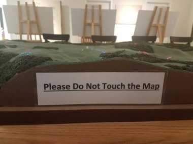 Üç boyutlu harita üzerindeki harita işaretine dokunmayın.