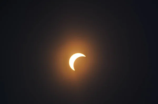 Sole Luna Durante Eclissi Solare Parziale — Foto Stock