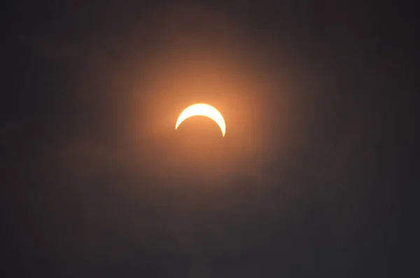 Sole Luna Durante Eclissi Solare Parziale — Foto Stock