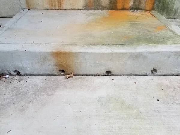 Grau Gefärbter Zement Mit Mehreren Drainagerohren — Stockfoto