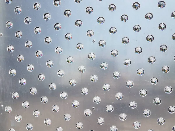 Parede Metal Prata Com Esferas Vidro Cristal Bolas — Fotografia de Stock