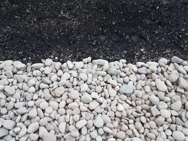 Pedras Brancas Cinzentas Rochas Com Terra Terra Castanha — Fotografia de Stock