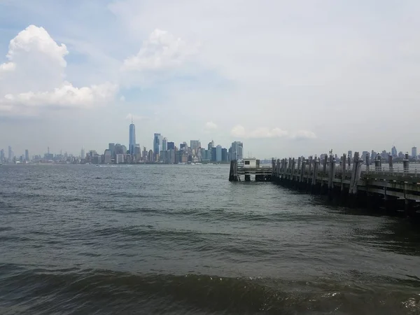 Wood Pier Dock River Water New York City Manhattan — Stock Photo, Image