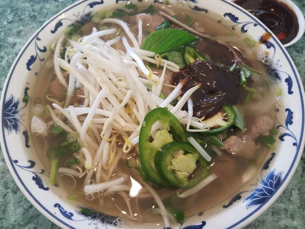 Kom Vietnamese Pho Soep Met Vlees Groenten — Stockfoto