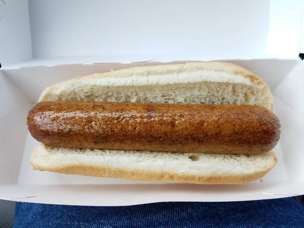 Kaas Jalapeno Peper Hot Dog Met Broodje Container — Stockfoto