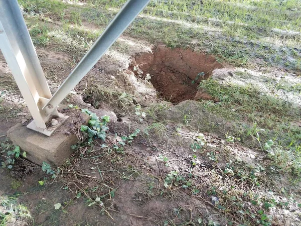 Gran Agujero Estructura Suciedad Metal — Foto de Stock