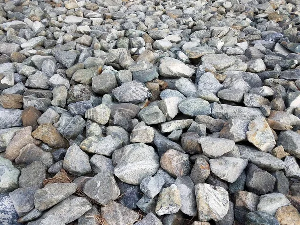 山や背景に灰色の岩や石や岩 — ストック写真